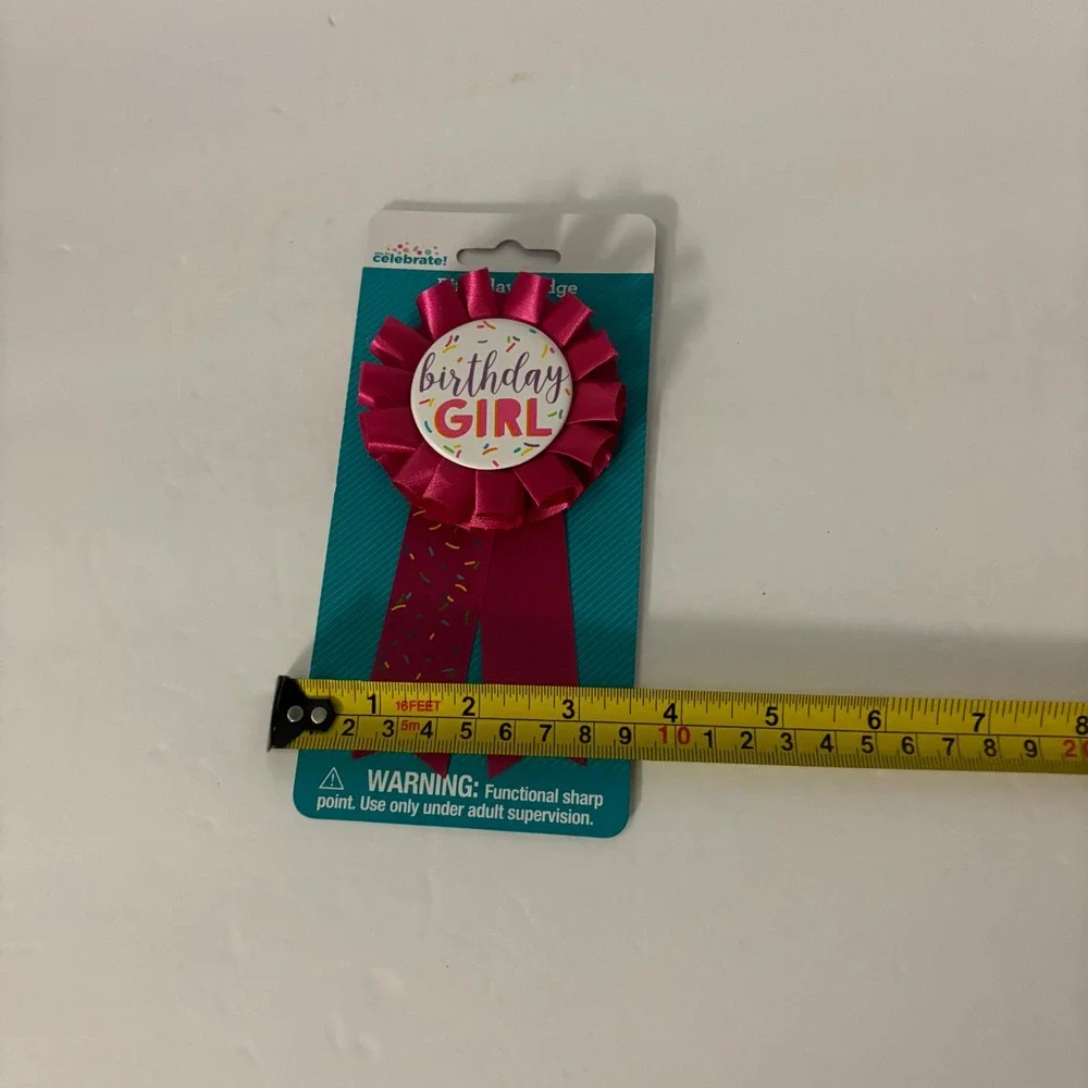 Way to Celebrate Birthday Girl Award Ribbon Rosette Pink Party Badge Pin New